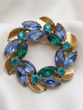 Wreath Brooch Blue Green Rhinestone Gold Tone Vintage Style Pin 2.15 Inch